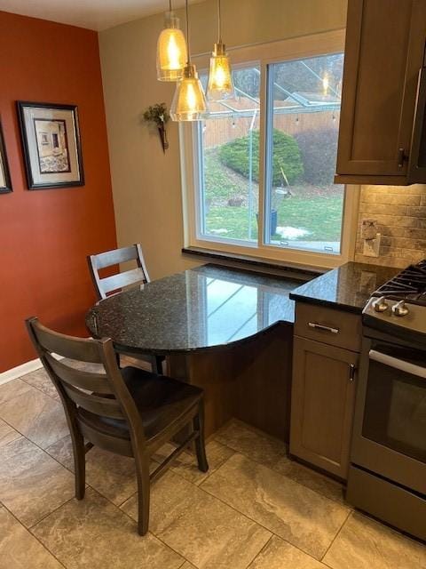 77 Ridgecrest Dr, Wilkins Twp, PA 15235 - view of dining area
