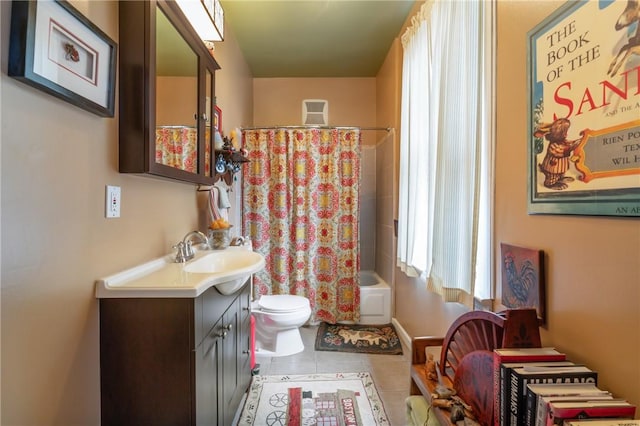 125 Richey Ave, Observatory Hill, PA 15214 - bathroom featuring vanity, tile patterned flooring, and shower / tub combo with curtain