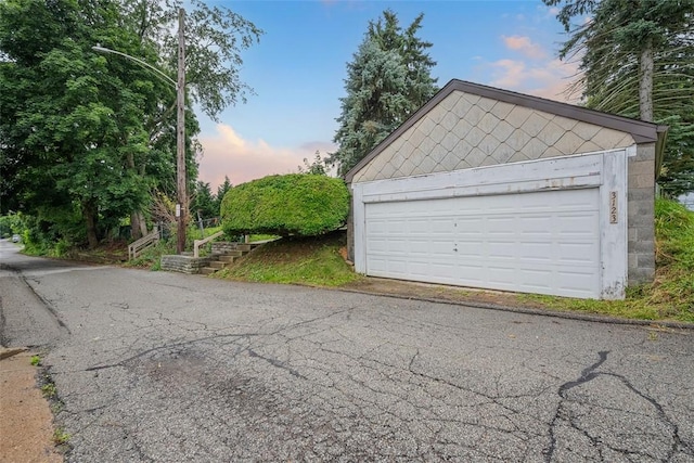3123 Willett Rd, Brentwood, PA 15227 - view of detached garage