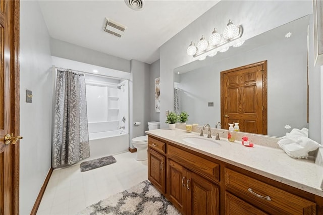 101 Blackthorn Dr, Penn Twp But, PA 16002 - bathroom featuring vanity and shower / bath combo with shower curtain