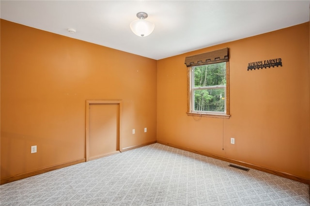29 Cherry Tree Ln, Mercer Boro Mer, PA 16137 - empty room with a smoke detector and carpet floors