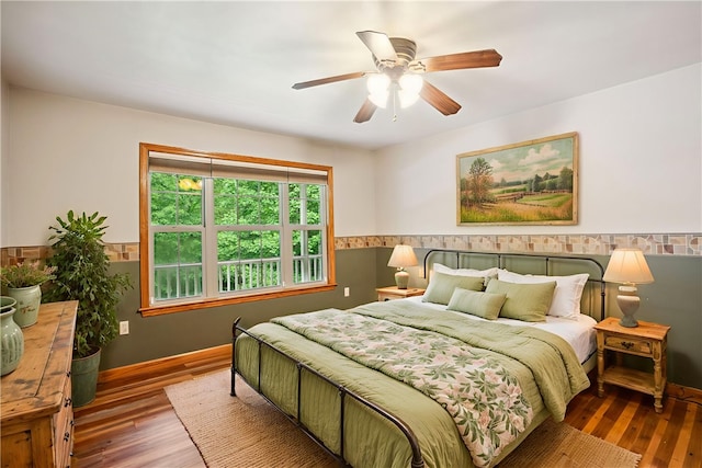 29 Cherry Tree Ln, Mercer Boro Mer, PA 16137 - bedroom with wood finished floors and ceiling fan