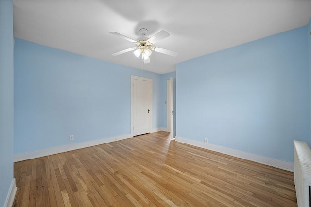 4035 Ludwick St, Squirrel Hill, PA 15217 - unfurnished room featuring a ceiling fan and light wood-style flooring