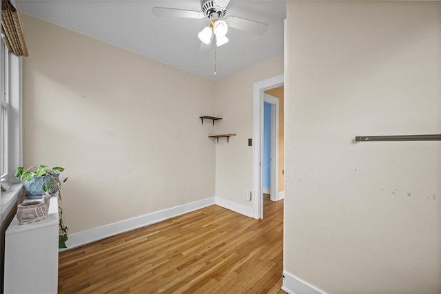 4035 Ludwick St, Squirrel Hill, PA 15217 - empty room with light wood-style floors and ceiling fan