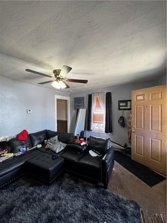 200 Jarvis St, Aliquippa, PA 15001 - living area with carpet floors and ceiling fan