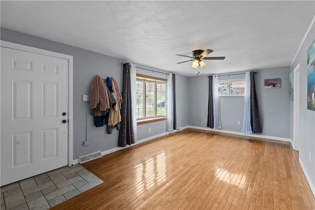1028 Roseanne Ave, Banksville/Westwood, PA 15216 - entrance foyer featuring light wood-style floors and a ceiling fan