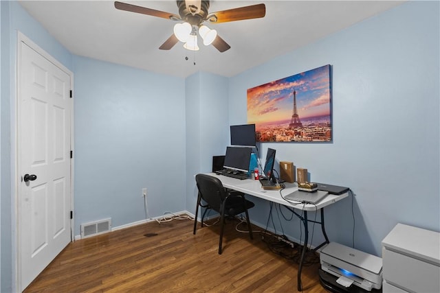 1028 Roseanne Ave, Banksville/Westwood, PA 15216 - home office featuring wood finished floors and ceiling fan