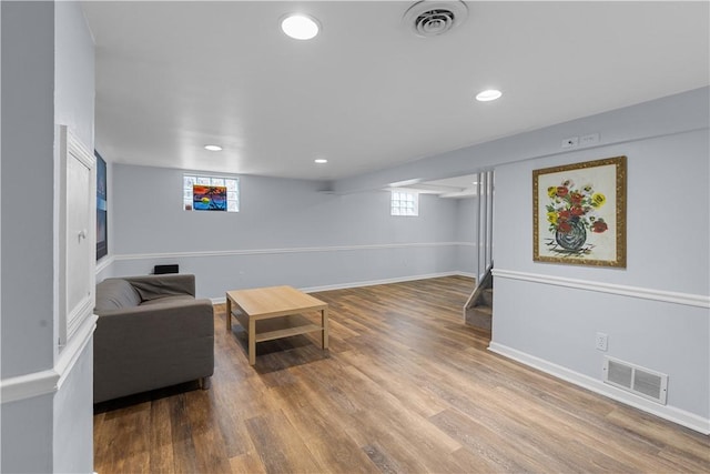 1028 Roseanne Ave, Banksville/Westwood, PA 15216 - living area featuring wood finished floors and recessed lighting