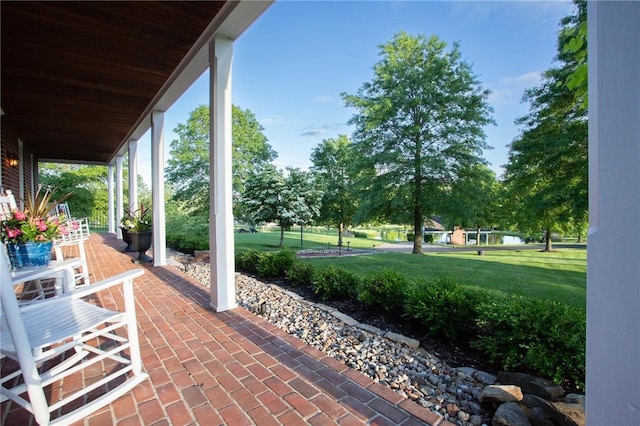 255 Camp Run Rd, Lancaster Twp, PA 16037 - porch with a yard