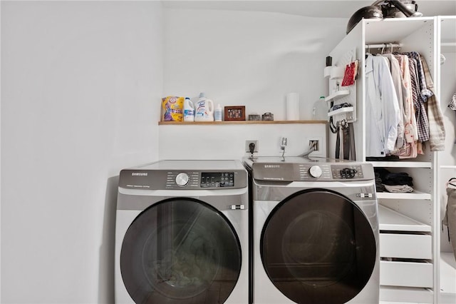 2013 Straubs Ln, Troy Hill, PA 15212 - laundry room with separate washer and dryer