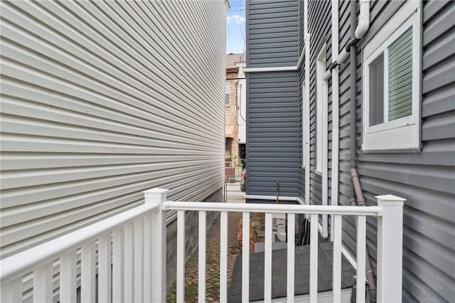 2013 Straubs Ln, Troy Hill, PA 15212 - view of balcony