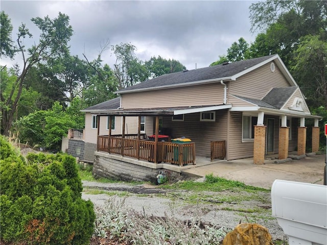1340 Silver Ln, Robinson Twp Nwa, PA 15108 - back of property featuring a shingled roof