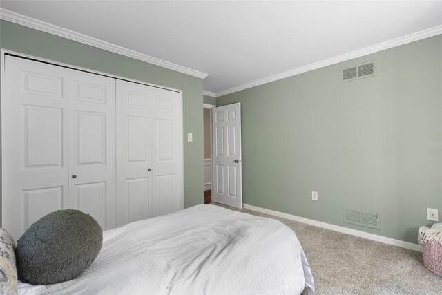 401 Olde Ingomar Ct, Mccandless, PA 15237 - carpeted bedroom with crown molding and a closet