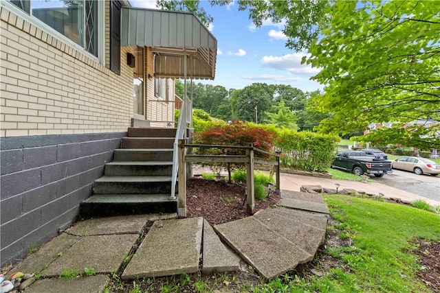 601 4th St, Penn Hills, PA 15147 - view of yard