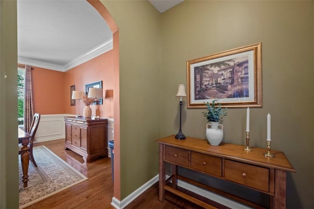 743 Packsaddle Trl, Richland, PA 15044 - corridor with arched walkways, wood finished floors, and ornamental molding