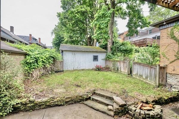 2267 Tilbury Ave, Squirrel Hill, PA 15217 - view of yard featuring an outbuilding