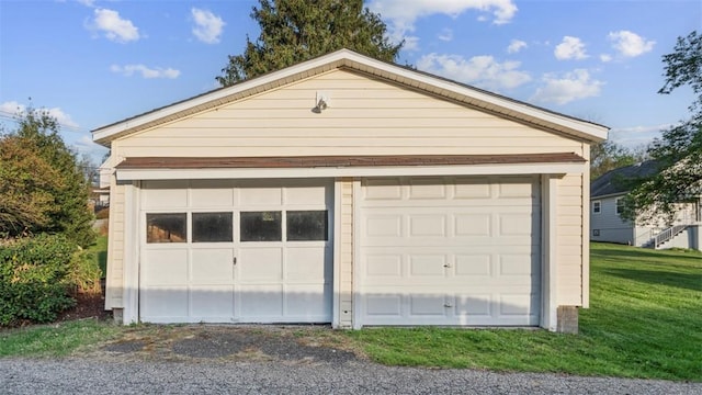 304 Wylie Ave, Elizabeth Twp/Boro, PA 15037 - view of detached garage
