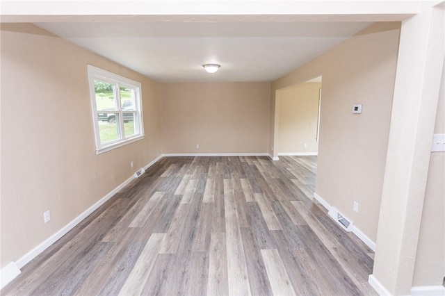 1451 W Pittsburgh St, East Huntingdon, PA 15683 - unfurnished room featuring wood finished floors and baseboards