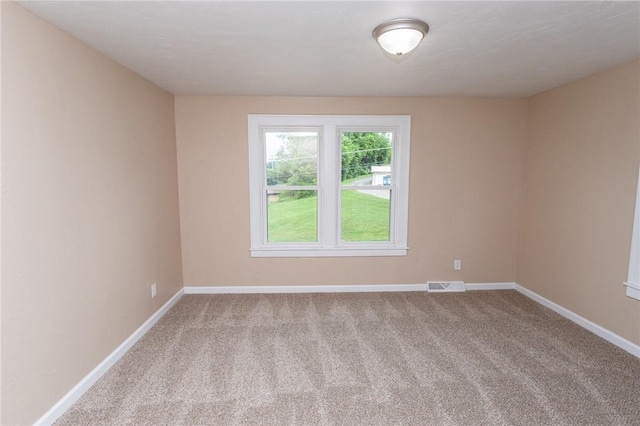 1451 W Pittsburgh St, East Huntingdon, PA 15683 - unfurnished room with carpet and baseboards