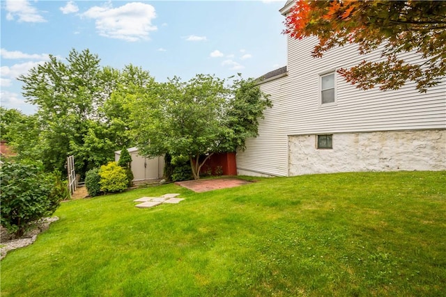512 Gorgas St, Arlington, PA 15210 - view of green lawn featuring a storage unit