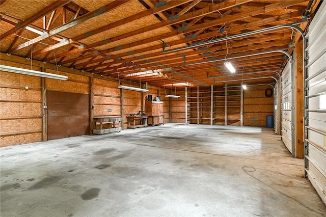 117 Oak Dr, Forward Twp But, PA 16033 - view of garage