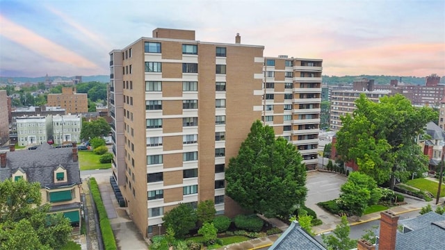 220 N Dithridge St Unit 1001, Oakland, PA 15213 - view of building exterior featuring a city view