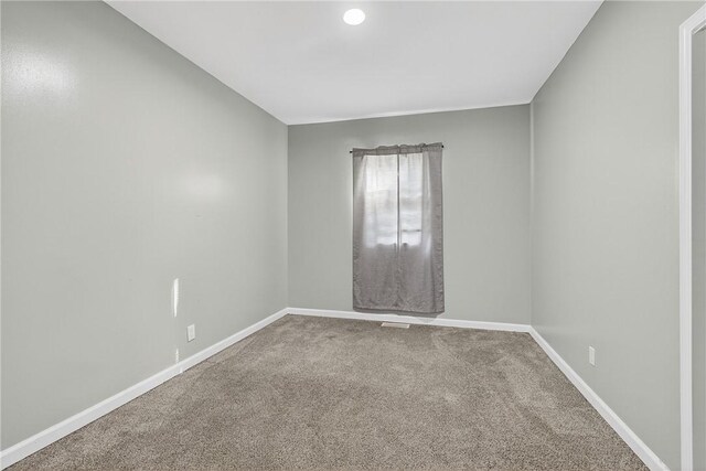 118 Newfield Dr, Penn Hills, PA 15147 - photo 21