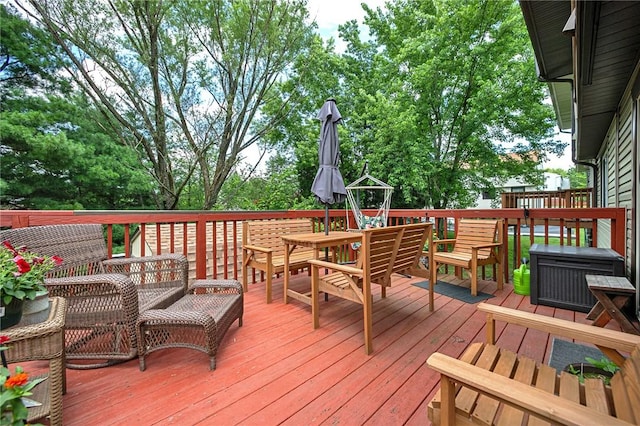 301 Holland Ct, Findlay Twp, PA 15108 - view of wooden terrace