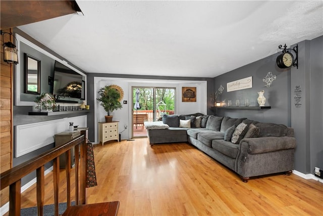 301 Holland Ct, Findlay Twp, PA 15108 - living room with light wood finished floors