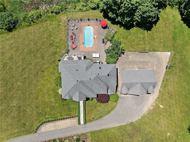 548 Lang Rd, Sewickley Heights, PA 15143 - drone / aerial view of a pool