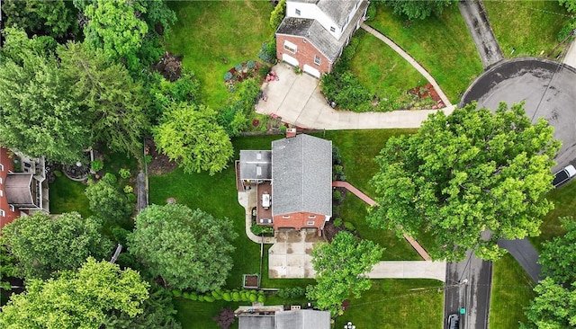 130 Kent Dr, Upper St Clair, PA 15241 - drone / aerial view