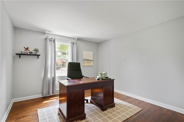 1061 Apple Hill Ln, Mccandless, PA 15101 - office space with wood finished floors and baseboards
