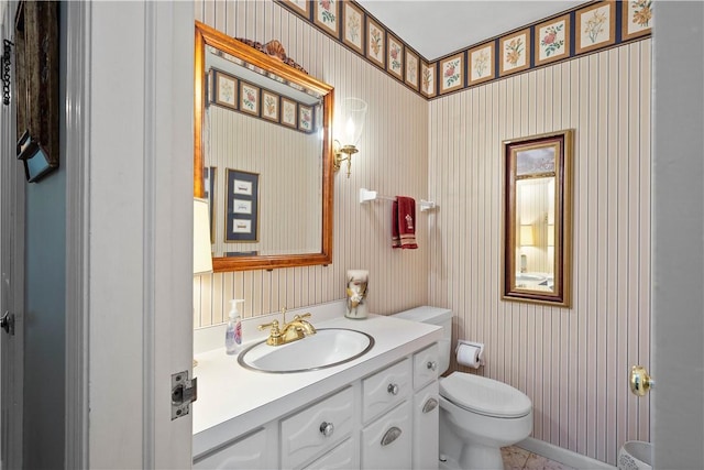 1061 Apple Hill Ln, Mccandless, PA 15101 - half bathroom featuring toilet and vanity
