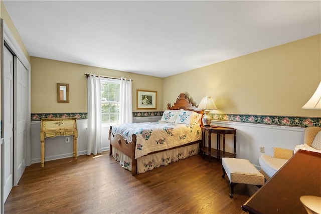 1061 Apple Hill Ln, Mccandless, PA 15101 - bedroom with wood finished floors and a closet