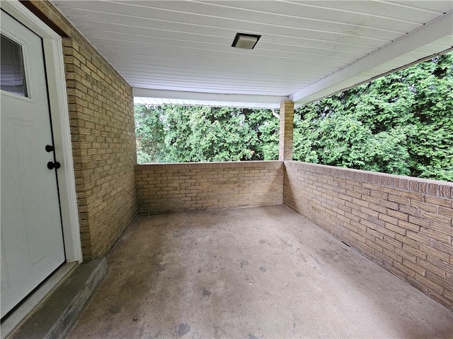 946 Herman Rd, Summit Twp But, PA 16002 - view of patio / terrace
