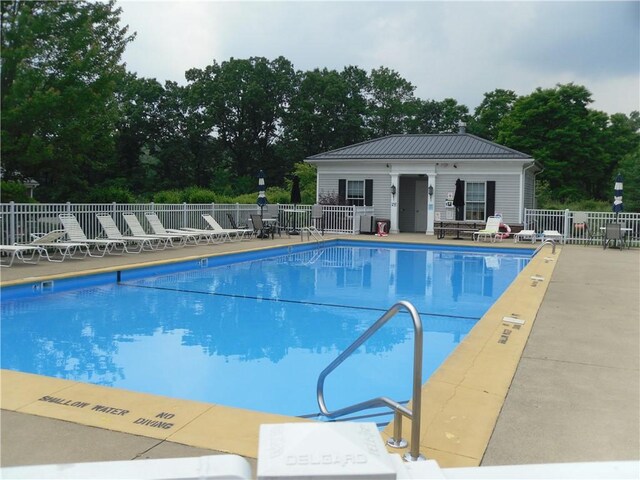 707 Sonie Dr, Ohio Twp, PA 15143 - photo 32