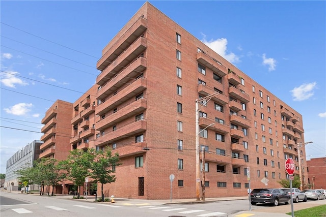 307 S Dithridge St Unit 207, Oakland, PA 15213 - view of building exterior