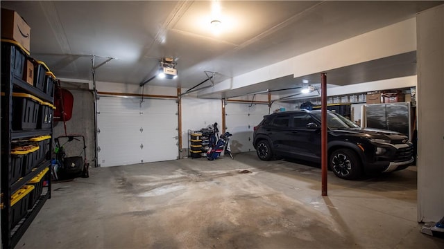 104 Cherokee Ct, Buffalo Twp But, PA 16229 - garage with a garage door opener