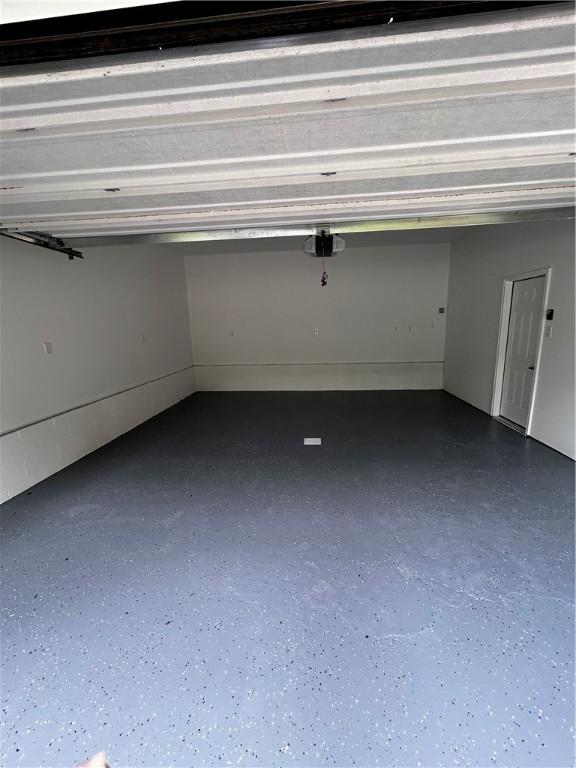 117 Heather Dr, Center Twp Bea, PA 15061 - garage with a garage door opener