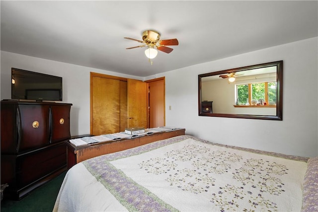 8 Leasure Way, Cecil, PA 15321 - bedroom featuring ceiling fan and a closet