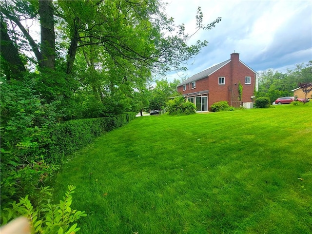 1176 Colgate Dr, Monroeville, PA 15146 - view of grassy yard