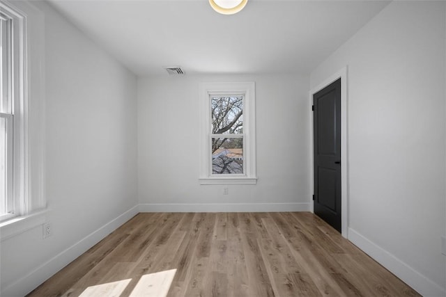 141 Blackhawk St, Squirrel Hill, PA 15218 - unfurnished room featuring light wood-style floors