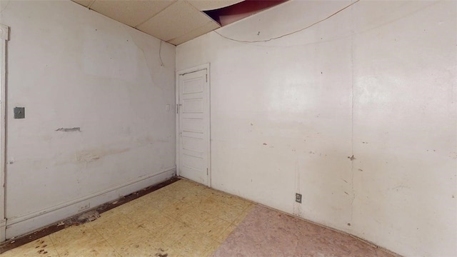 237 Wick St, Hill District, PA 15219 - empty room with light floors