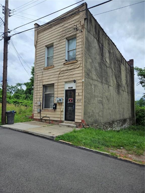 237 Wick St, Hill District, PA 15219 - view of front of home