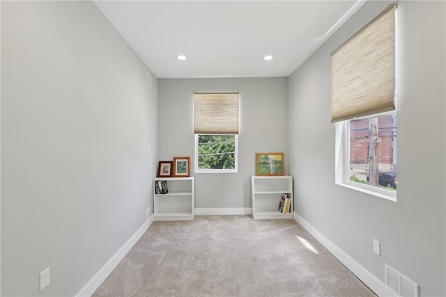 3130 Dobson St, Polish Hill, PA 15219 - carpeted empty room featuring baseboards and recessed lighting