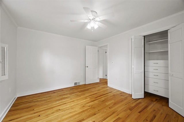 195 Grandview Dr N, Fox Chapel, PA 15215 - unfurnished bedroom with light wood finished floors, crown molding, a closet, and ceiling fan