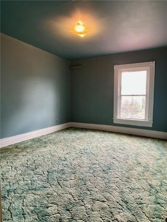 328 New Castle St, City Of But Nw, PA 16001