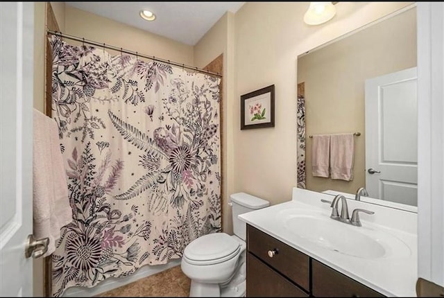 323 Osona Ln, Marshall, PA 16046 - bathroom with vanity and curtained shower