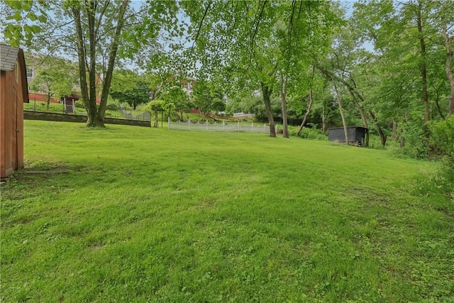 1571 Baldwick Rd, Banksville/Westwood, PA 15205 - view of yard