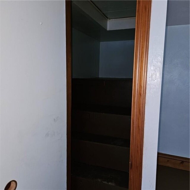 111 Laughlin St, Dawson, PA 15428 - view of stairway